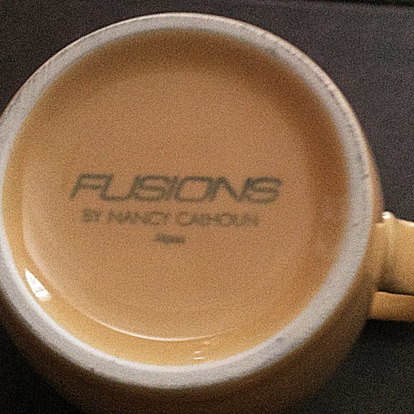 Nancy Calhoun Fusion Mugs in Honey Sapphire - Picture 3 of 11